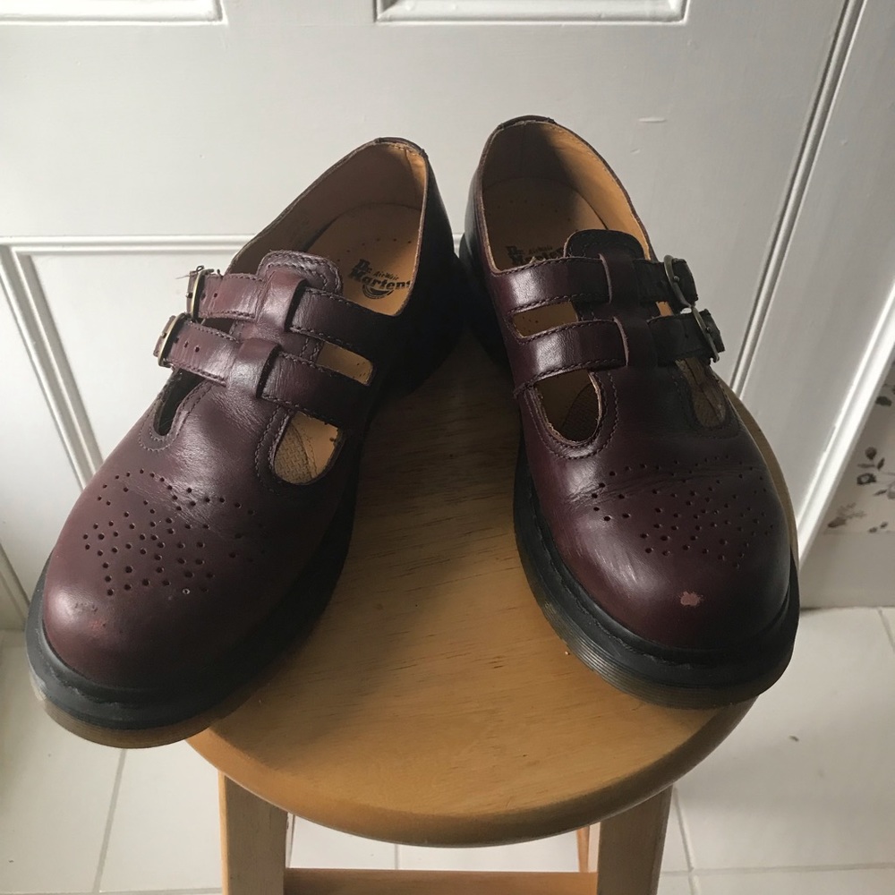 Dr Martens 🍒 red mary janes!